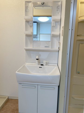 洗面設備　洗髪洗面化粧台