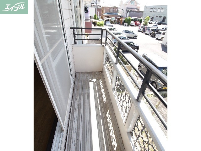 バルコニー　バルコニー