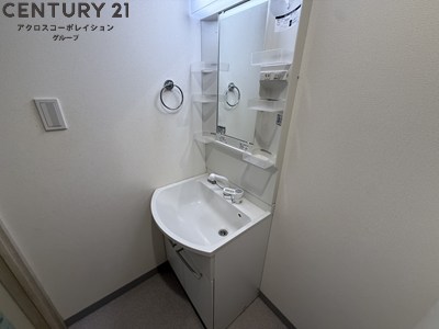 洗面設備　独立洗面化粧台付き！