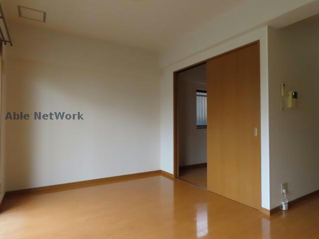 居室・リビング　同型別号室