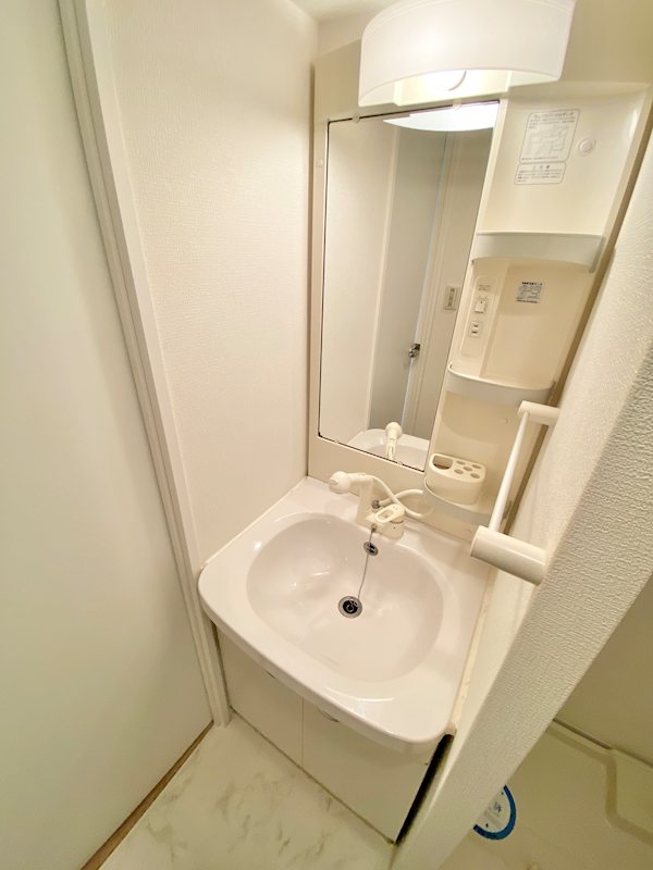 洗面設備　洗髪洗面化粧台