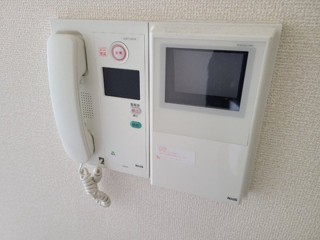 セキュリティ　モニター付きインターホンです。