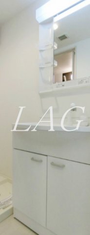 洗面設備　独立洗面台です。