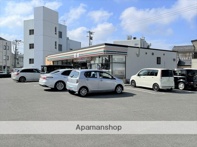 コンビニ　セブン－イレブン宮崎中村東２丁目店（コンビニ）まで626m