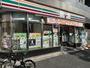 コンビニ　セブンイレブン葛飾亀有3丁目店（コンビニ）まで332m