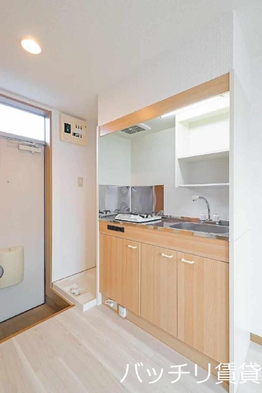 玄関　画像は同シリーズタイプのため、現況優先