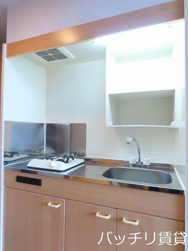 キッチン　画像は同シリーズタイプのため、現況優先