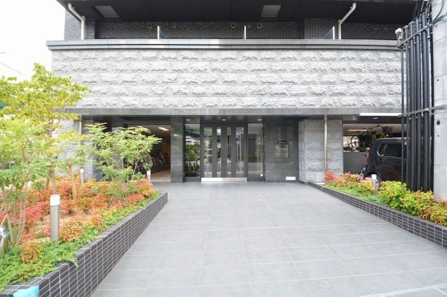 エントランス　プレサンス大阪城公園ネクサス　エントランス