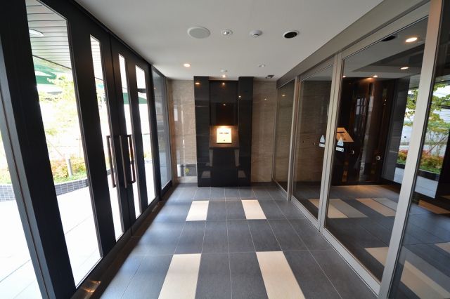 ロビー　プレサンス大阪城公園ネクサス　ロビー