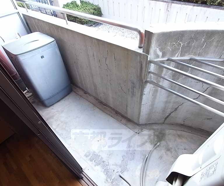 バルコニー　きれいなバルコニーです。