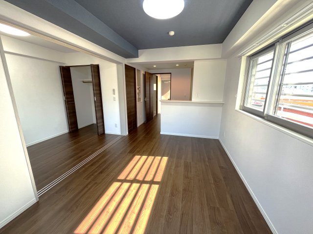 居室・リビング　※別階の写真となります。現状優先。