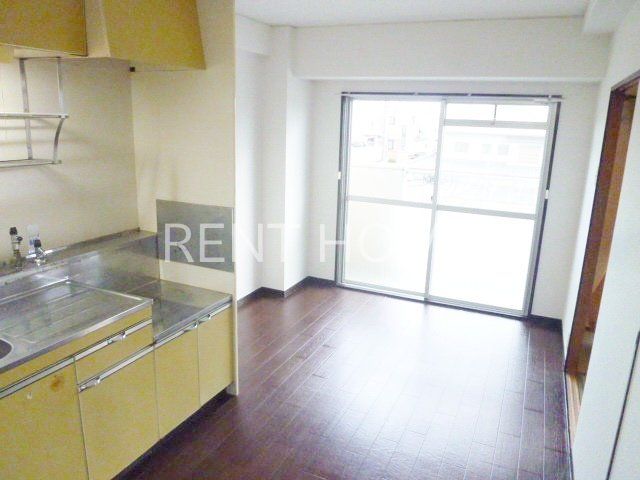 居室・リビング　ダイニングキッチンです