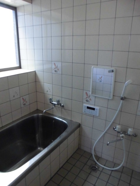 バス・シャワールーム　浴室乾燥機付きお風呂