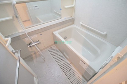 バス・シャワールーム　浴室