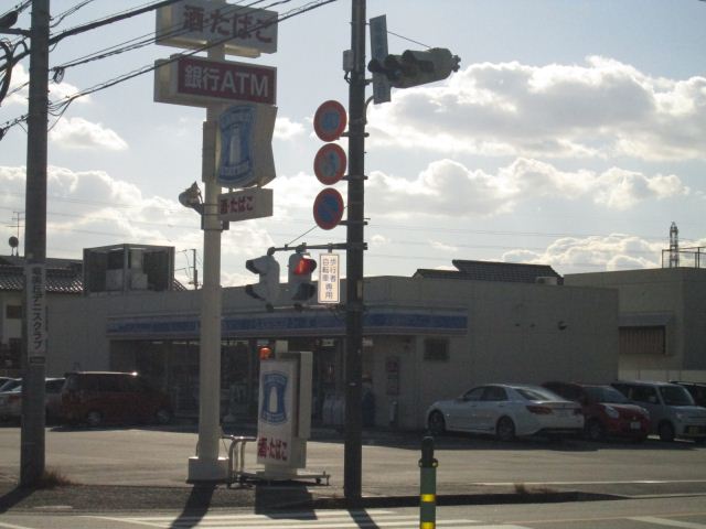 コンビニ　ローソン（コンビニ）まで70m