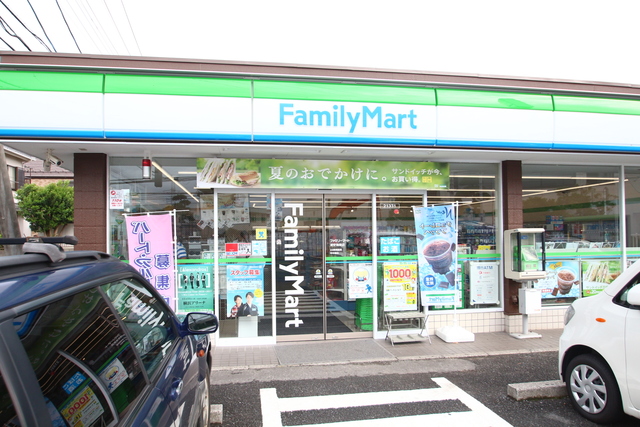 コンビニ　ファミリーマート浦安海楽店（コンビニ）まで196m