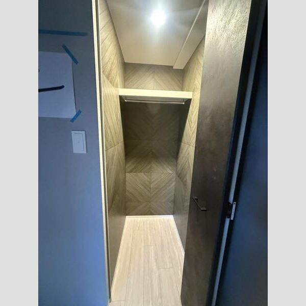 収納　エスリードレジデンス ザ・グラン大阪福島クラス　ウォークイン