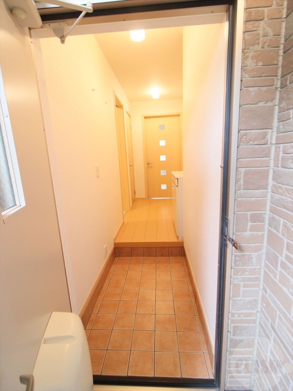 玄関　シューズボックス付きで玄関もスッキリ片付きます