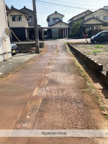 その他　前面道路（その他）まで0m