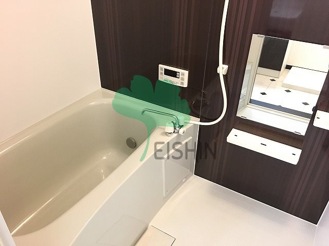 バス・シャワールーム　清潔感のある浴室です！