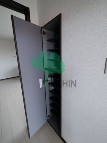 玄関　下駄箱もしっかりついてます！