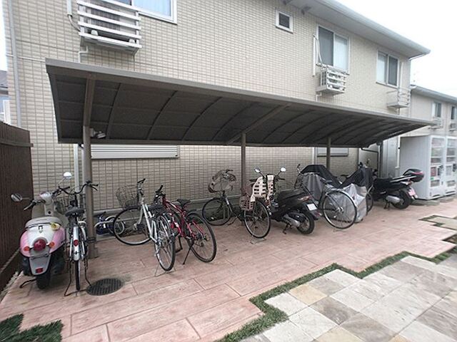 駐車場　駐車場