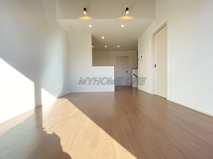 居室・リビング　リビング