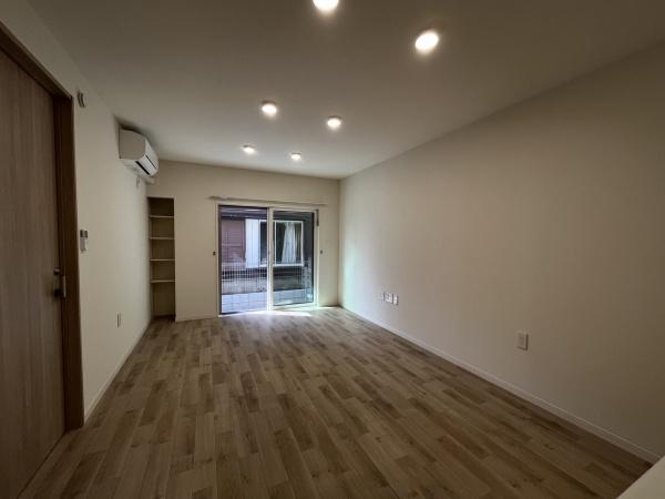 居室・リビング　明るいリビングダイニング！