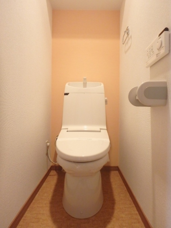 トイレ　図面と現状に相違がある場合には現状を優先