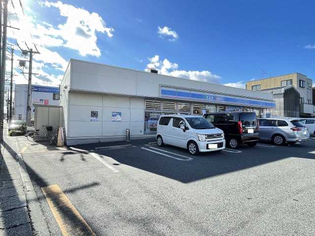 コンビニ　ローソン中川馬手町一丁目店（コンビニ）まで49m