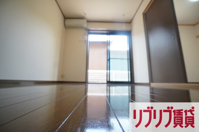 ＪＲ総武本線 東千葉駅 徒歩12分 2階建 築29年の居間写真