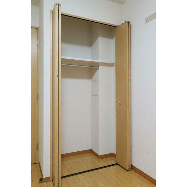 収納　クローゼット