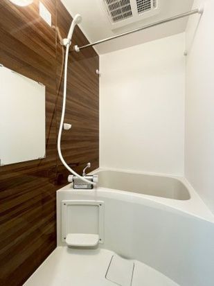 バス・シャワールーム　別部屋参考写真となります