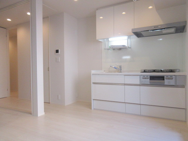 居室・リビング　★明るいダイニングスペース★