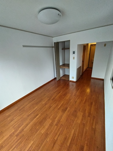 その他部屋・スペース　２面採光の明るい居室