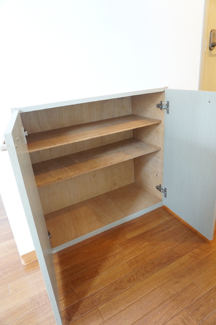 玄関　シューズボックス