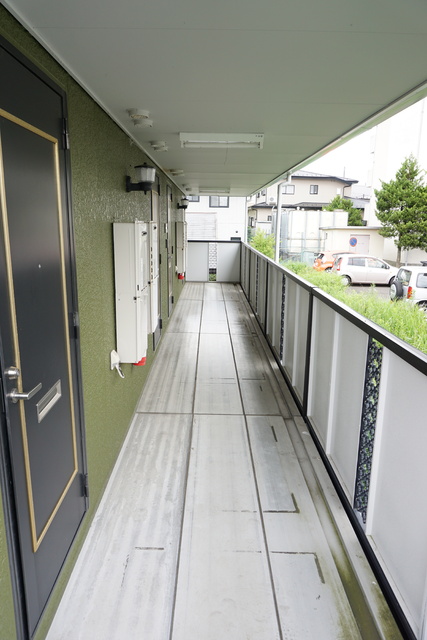 エントランス　２階共用廊下