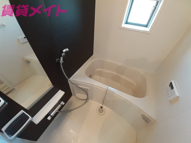 バス・シャワールーム　同型参考写真