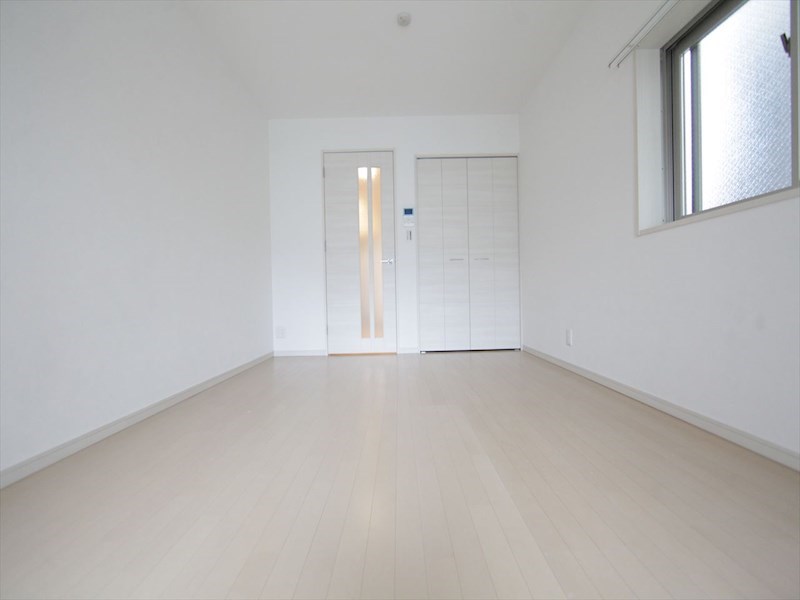 その他部屋・スペース　洋室9帖　クローゼット付（収納充実してます）