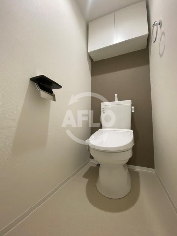 トイレ　セレニテフラン谷町四丁目アリエ　トイレ