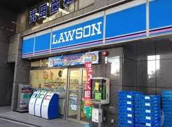 コンビニ　ローソン 渋谷初台一丁目店（コンビニ）まで412m