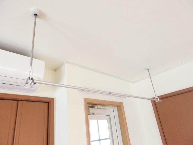 その他　室内干し用器具有