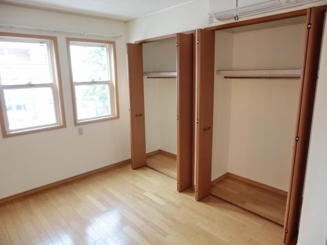 収納　２箇所クローゼット付き