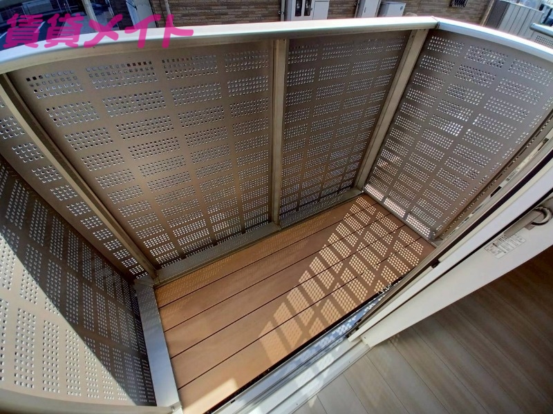 バルコニー　同型参考写真