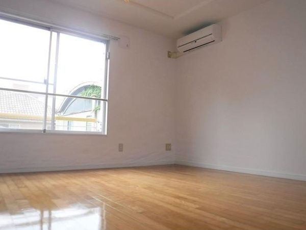 居室・リビング　☆明るい洋室☆