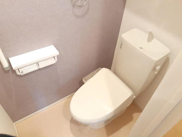 トイレ　ゆったりとした空間のトイレです