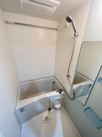 バス・シャワールーム　お風呂です