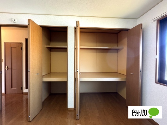 収納　※画像は２０１号室のものです
