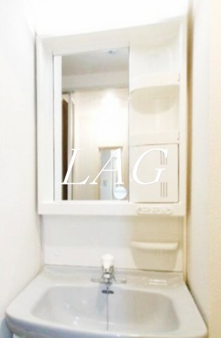 洗面設備　独立洗面台です。