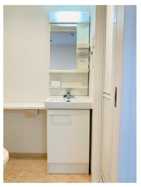 洗面設備　同仕様参考写真